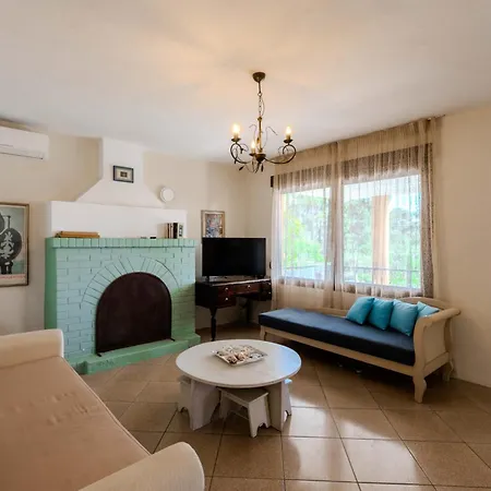 Pefko Apartmán Glykadi