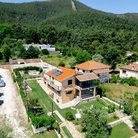 Pefko Apartmán Glykadi